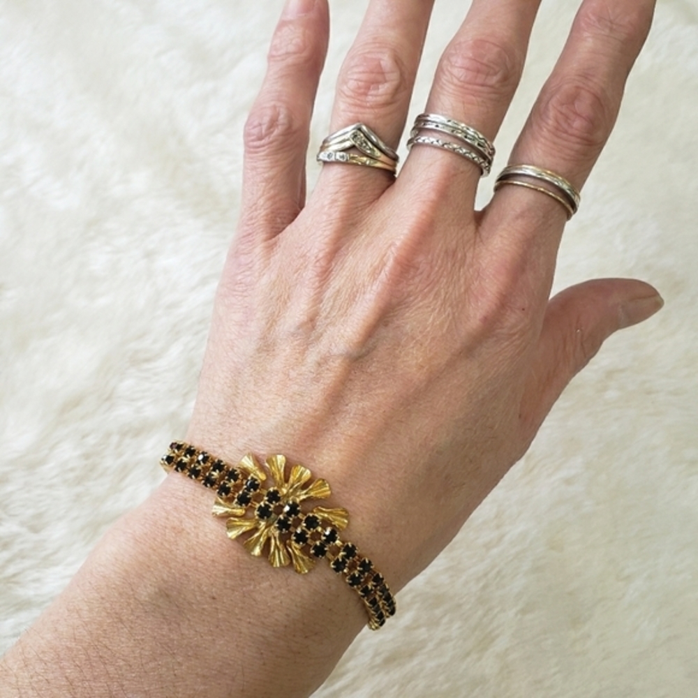 VINTAGE Dark Red Double Rhinestone Chain Floral Bracelet GP